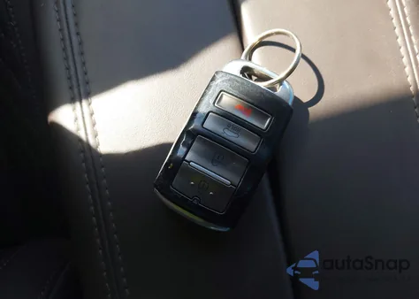 2017 Kia Cadenza Limited из США, поврежденный, VIN KNALC4J13H5066380